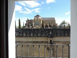 Hotel Boutique Caireles