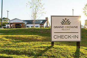 Grand Crowne Resort