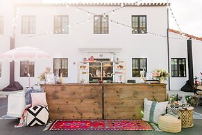 Moxy Santa Barbara