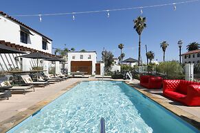 Moxy Santa Barbara