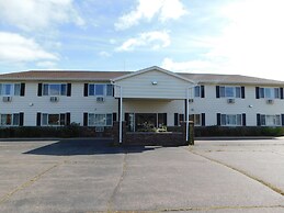 AmeriVu Inn and Suites