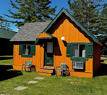 Cabins of Mackinaw