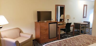 Stagecoach Inn & Suites