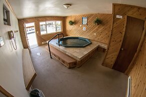 Stagecoach Inn & Suites