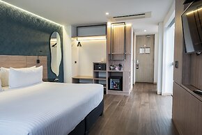 Hotel Black Tower Premium