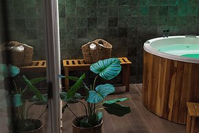 Hotel Black Tower Premium