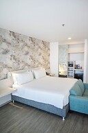 Hotel Black Tower Premium