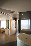 Hotel Black Tower Premium