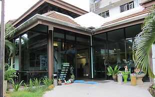 Krabi Cozy Place Hotel