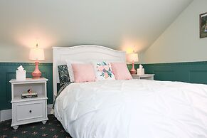 Stone Chalet B&B Inn and Event Center