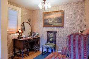 Stone Chalet B&B Inn and Event Center