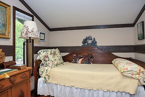 Stone Chalet B&B Inn and Event Center