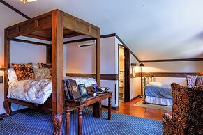 Stone Chalet B&B Inn and Event Center