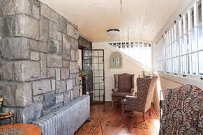 Stone Chalet B&B Inn and Event Center