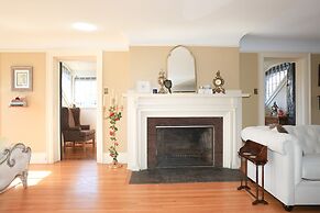 Stone Chalet B&B Inn and Event Center