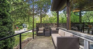 Stone Chalet B&B Inn and Event Center