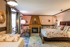 Stone Chalet B&B Inn and Event Center