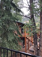 4 Seasons Inn on Fall River
