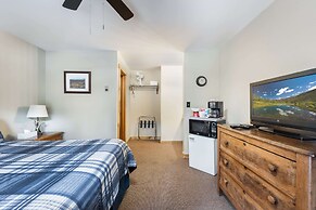 4 Seasons Inn on Fall River