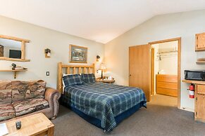 4 Seasons Inn on Fall River