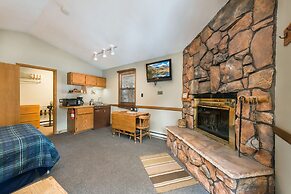 4 Seasons Inn on Fall River