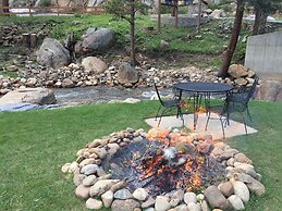 4 Seasons Inn on Fall River