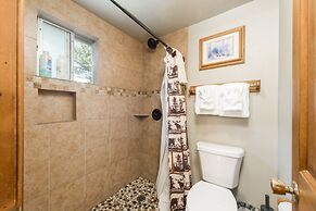 4 Seasons Inn on Fall River