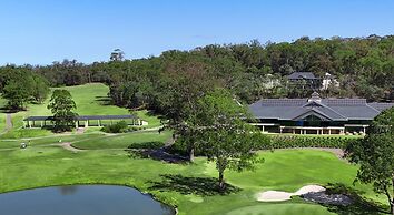 Riverside Oaks Golf Resort