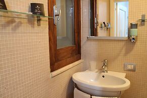 Relais Arco della Pace