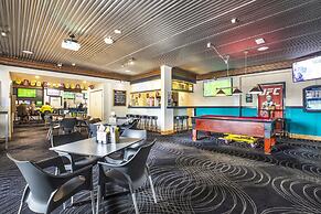 Nightcap at Atherton Hotel