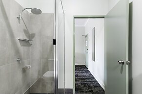 Nightcap at Atherton Hotel