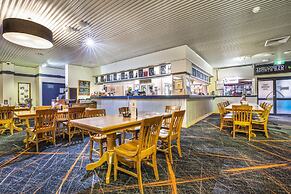 Nightcap at Atherton Hotel