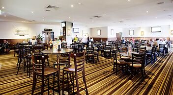 Nightcap at Dalrymple Hotel