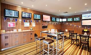 Nightcap at Dalrymple Hotel