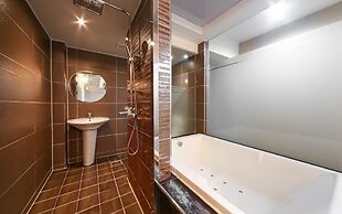 Hotel Aria Nampo