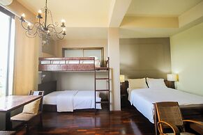 Sourire at Rattanakosin Island