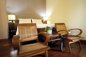 Sourire at Rattanakosin Island