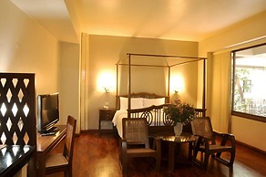 Sourire at Rattanakosin Island