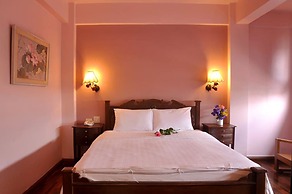 Sourire at Rattanakosin Island