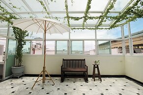 Sourire at Rattanakosin Island