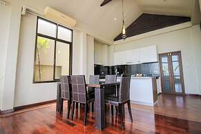 Sourire at Rattanakosin Island