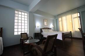 Sourire at Rattanakosin Island