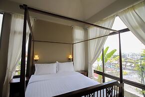 Sourire at Rattanakosin Island