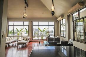 Sourire at Rattanakosin Island