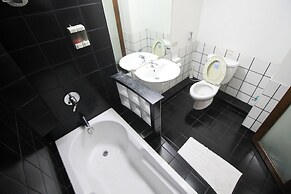 Sourire at Rattanakosin Island