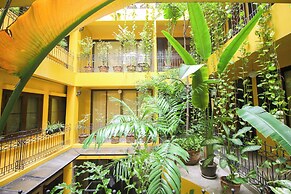 Sourire at Rattanakosin Island