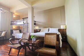 Sourire at Rattanakosin Island