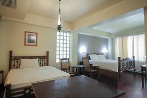 Sourire at Rattanakosin Island