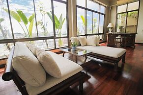 Sourire at Rattanakosin Island