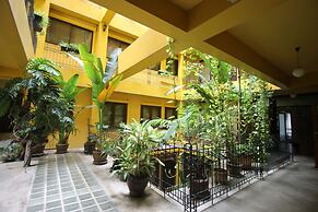 Sourire at Rattanakosin Island